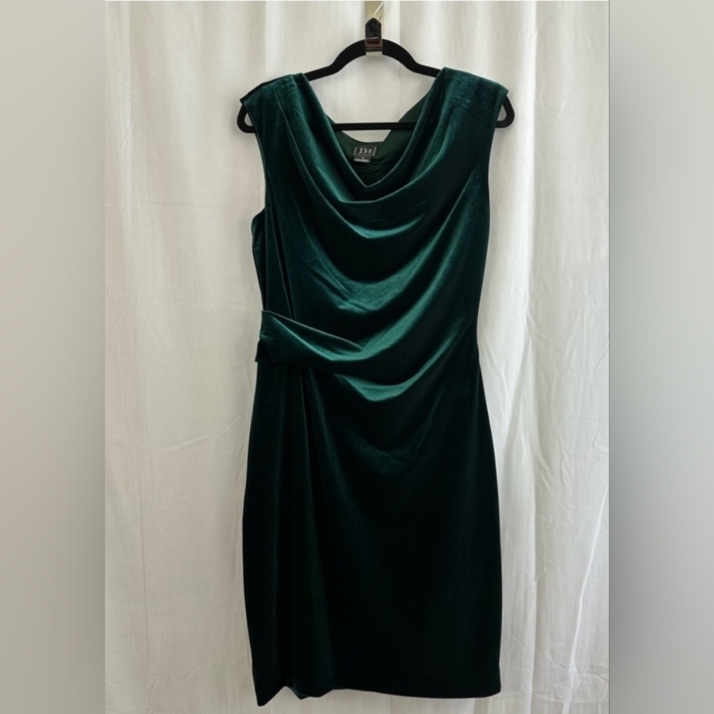 JH Evenings Velvet Fitted Emerald Green Sleeveless Cocktail Dress Womens Size 18
